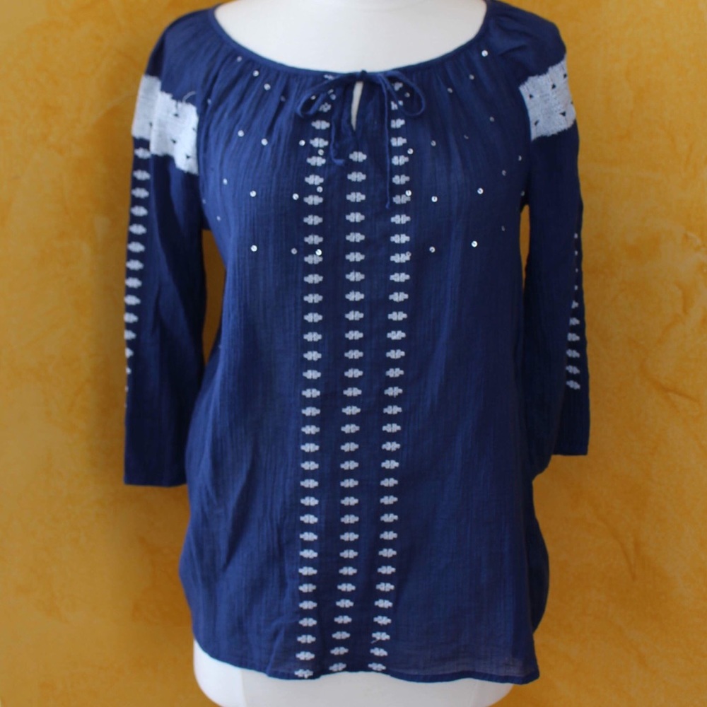 Old Navy Gypsy shirt with sequins